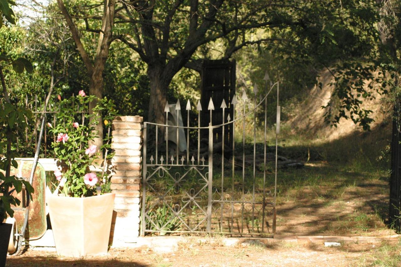 VI L'Art Wine Lodge - Only Adults Piera Bagian luar foto